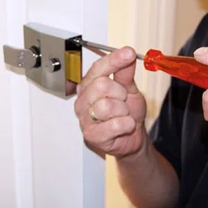 Gold Locksmith Store El Monte, CA 626-325-8781 - emergency-unlock